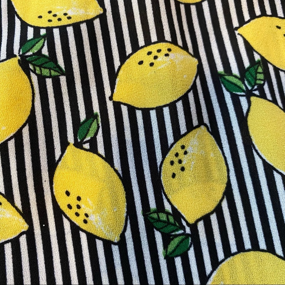 Lemon patterned top - Picture 7 of 7